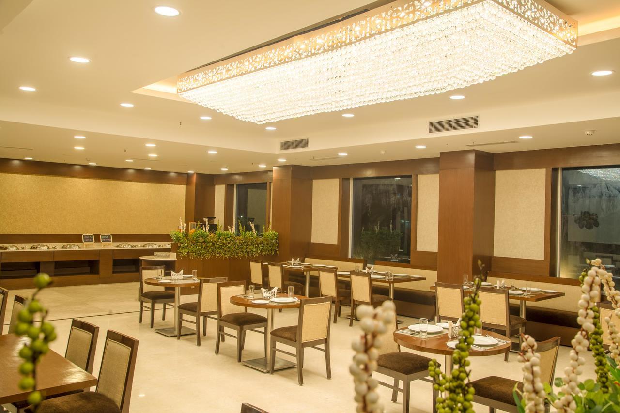 Lemon Tree Hotel, Noida Dış mekan fotoğraf