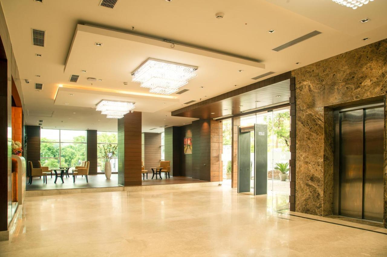 Lemon Tree Hotel, Noida Dış mekan fotoğraf